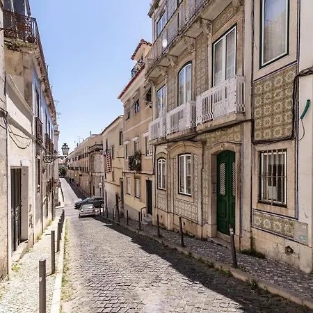 Lovelystay - The Wanderers Hideout *