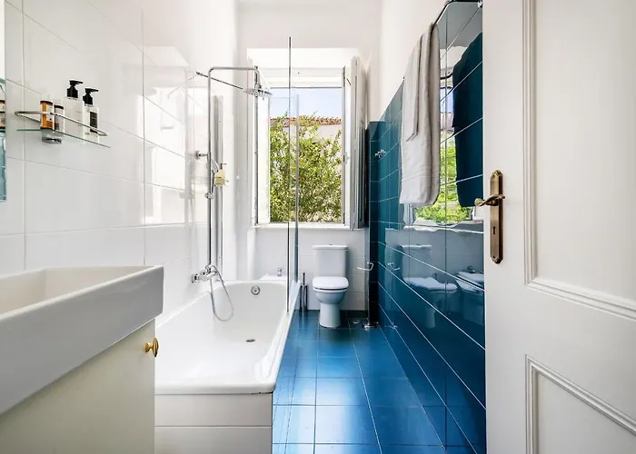 Lovelystay - The Wanderers Hideout *