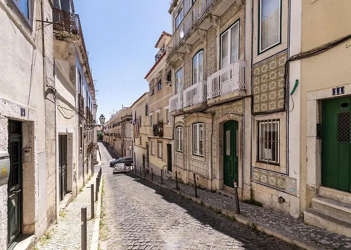 Lovelystay - The Wanderers Hideout *