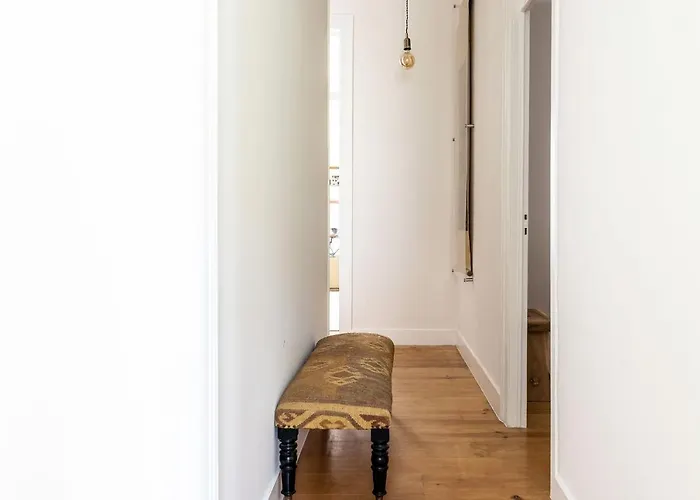 Lovelystay - The Wanderers Hideout *