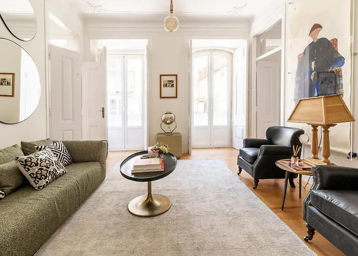 Lovelystay - The Wanderers Hideout *